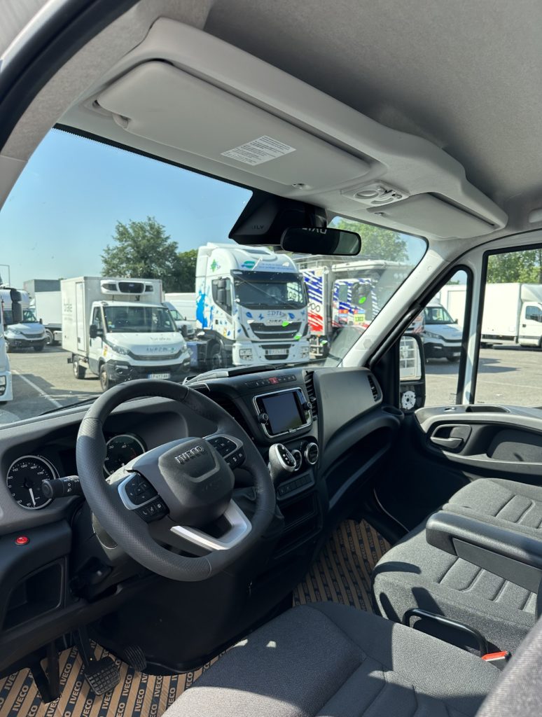 LEASING PROFESSIONNEL utilitaires, accessible auto entrepreneur, société sans bilan, jeune entreprise. OFFRE SOUS 48H !