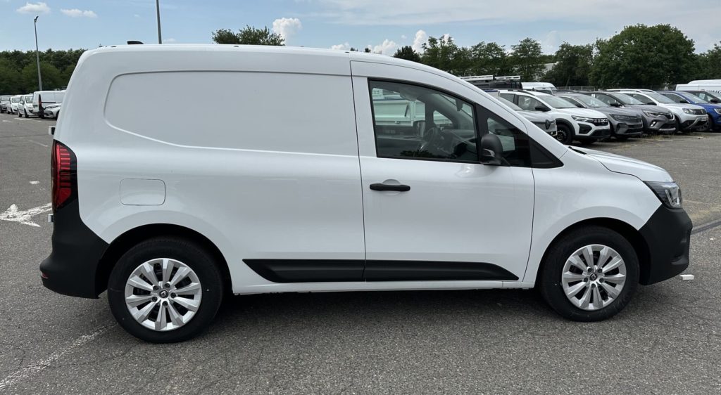 Leasing auto professionnel Renault Symbioz accessible auto entrepreneur, société sans bilan jeune entreprise avec FIMALOC