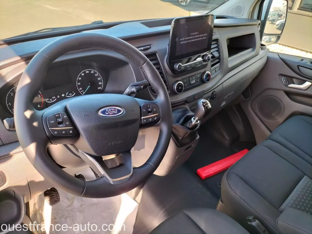 LEASING UTILITAIRE PROFESSIONNEL Ford Transit véhicule utilitaire, voiture de tourisme, voiture de société. Accessible autoentrepreneur, société sans bilan jeune entreprise, avec FIMALOC TOULOUSE OCCITANIE (Montpellier Nîmes Perpignan...)