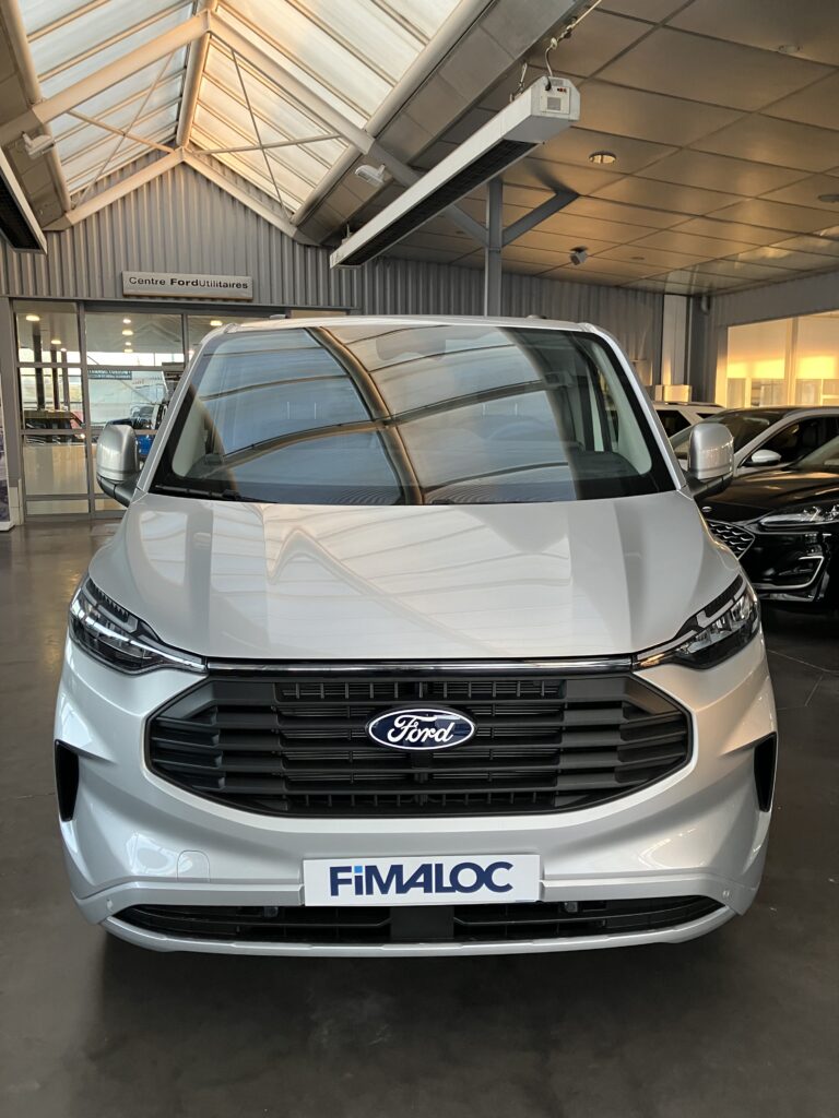 Leasing utilitaire professionnel Fourgon FORD TRANSIT CUSTOM accessible auto entrepreneurs et sociétés sans bilan FIMALOC à Toulouse et Occitanie