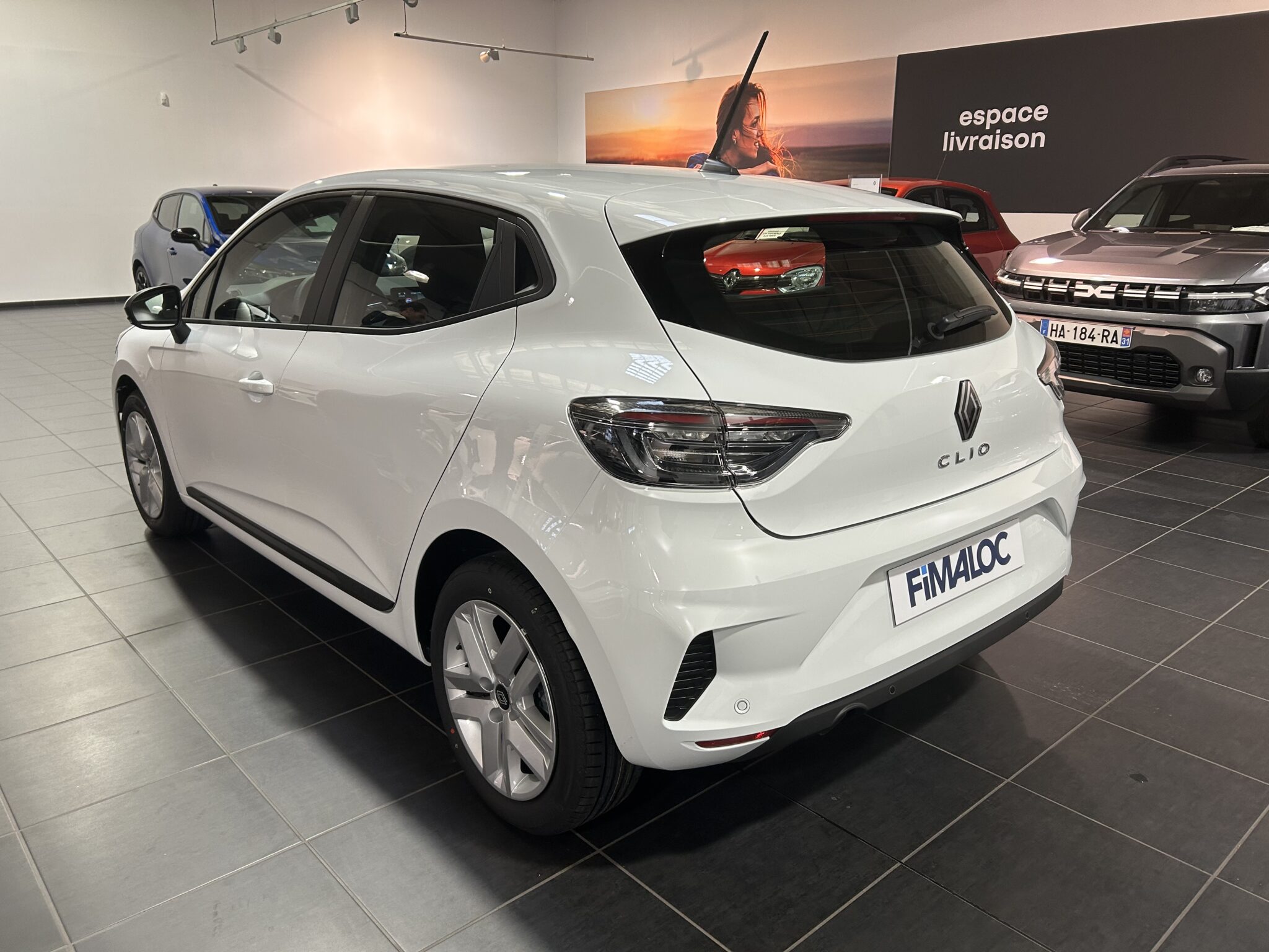 Leasing voiture professionnel Renaut Clio 5 accessible auto entrepreneur, société sans bilan, jeune entreprise avec FIMALOC à Toulouse et en Occitanie