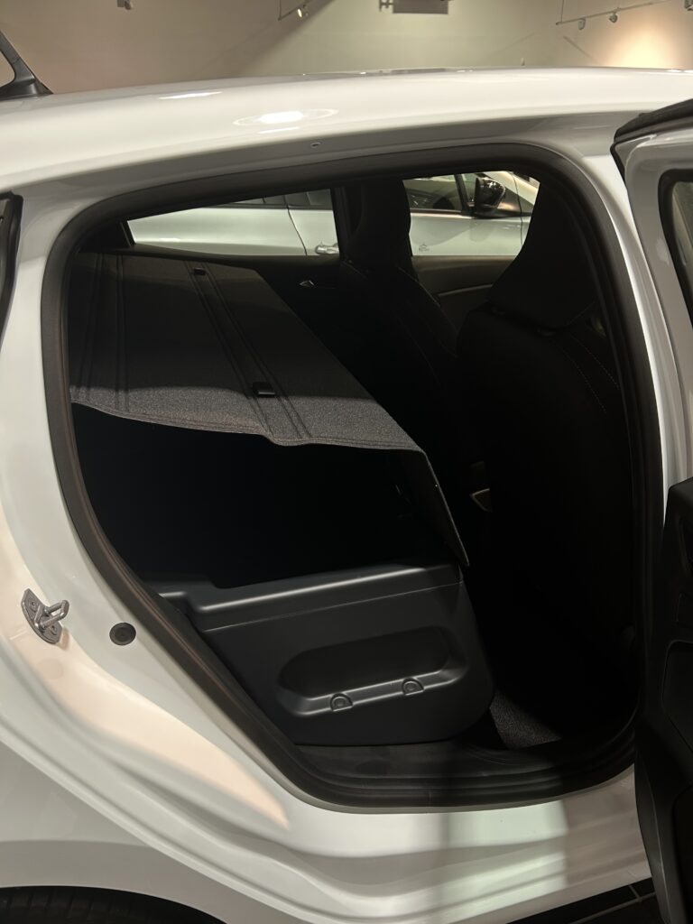 Leasing voiture professionnel Renaut Clio 5 accessible auto entrepreneur, société sans bilan, jeune entreprise avec FIMALOC à Toulouse et en Occitanie