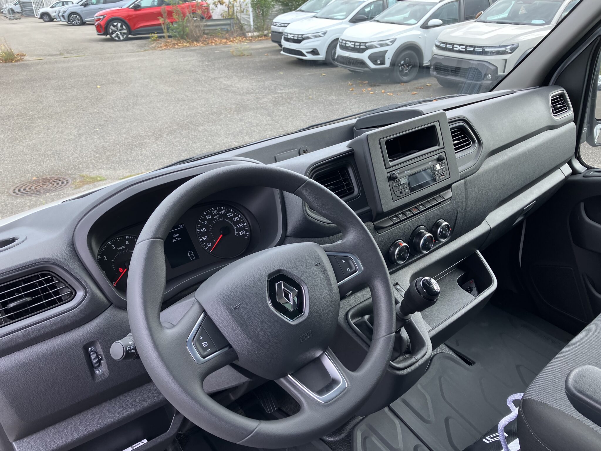 Leasing utilitaire Fourgon Grand volume Renaut Master , accessible auto entrepreneur, société sans bilan, jeune entreprise, avec FIMALOC Toulouse et Occitanie