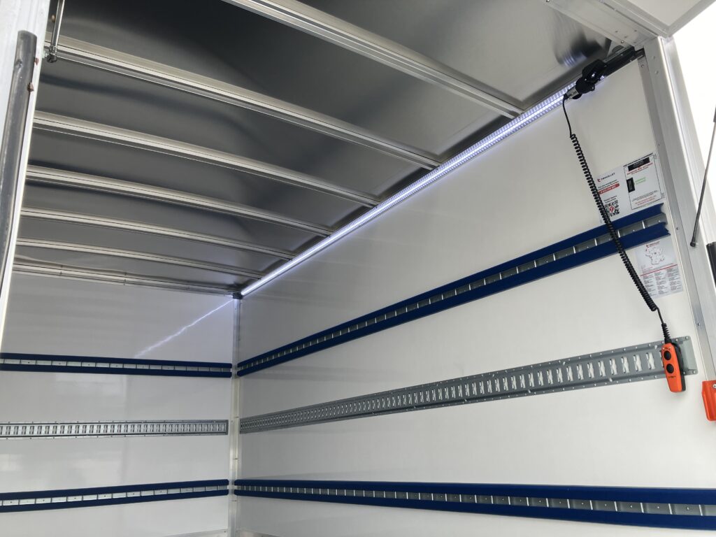 Leasing utilitaire Fourgon Grand volume Renaut Master , accessible auto entrepreneur, société sans bilan, jeune entreprise, avec FIMALOC Toulouse et Occitanie