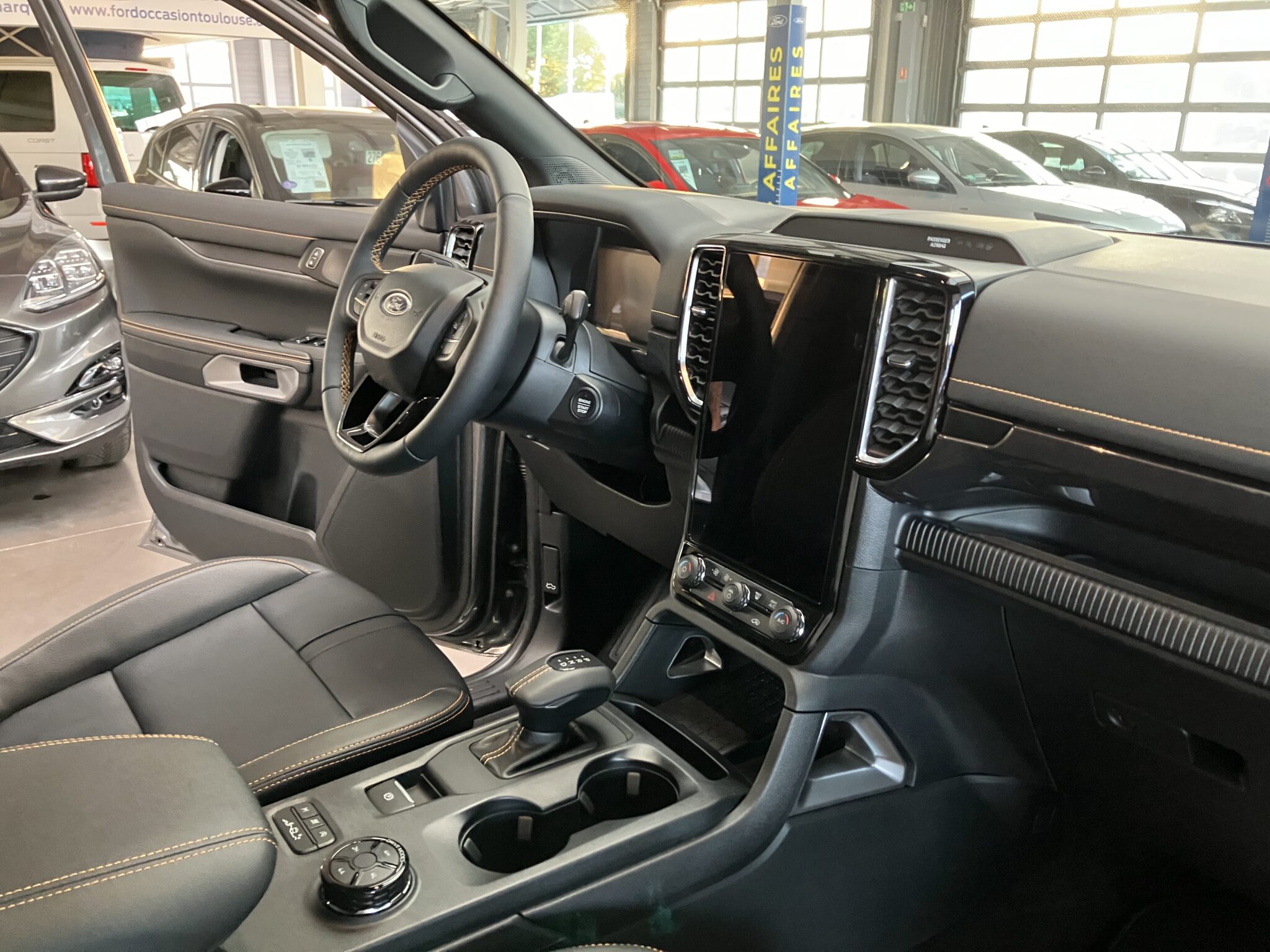 Leasing voiture professionnel FORD RANGER DOUBLE CABINE accessible auto entrepreneur, société sans bilan jeune entreprise avec FIMALOC Toulouse et Occitanie Montpellier Nîmes Perpignan