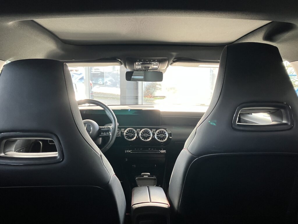 Leasing voiture professionnel Mercedes Classe A AMG accessible auto entrepreneur, société sans bilan jeune entreprise avec FIMALOC Toulouse et Occitanie (Montpelier, Nîmes, Perpignan...)