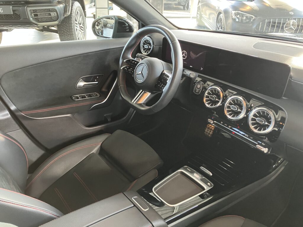 Leasing voiture professionnel Mercedes Classe A AMG accessible auto entrepreneur, société sans bilan jeune entreprise avec FIMALOC Toulouse et Occitanie (Montpelier, Nîmes, Perpignan...)