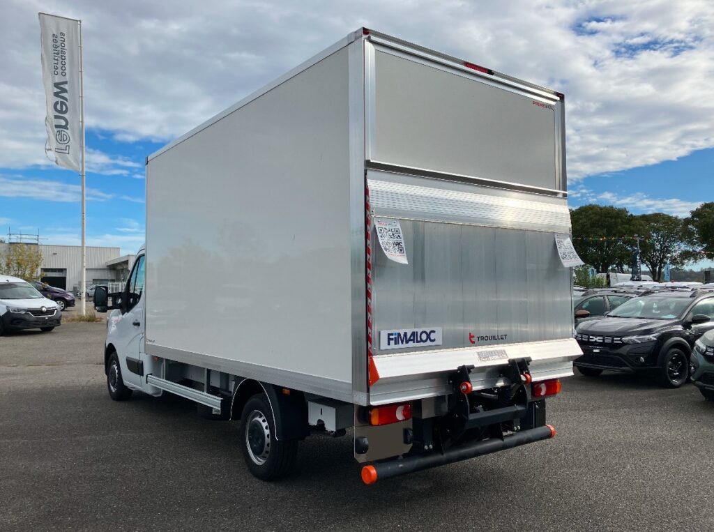 Leasing utilitaire Fourgon Grand volume Renaut Master , accessible auto entrepreneur, société sans bilan, jeune entreprise, avec FIMALOC Toulouse et Occitanie