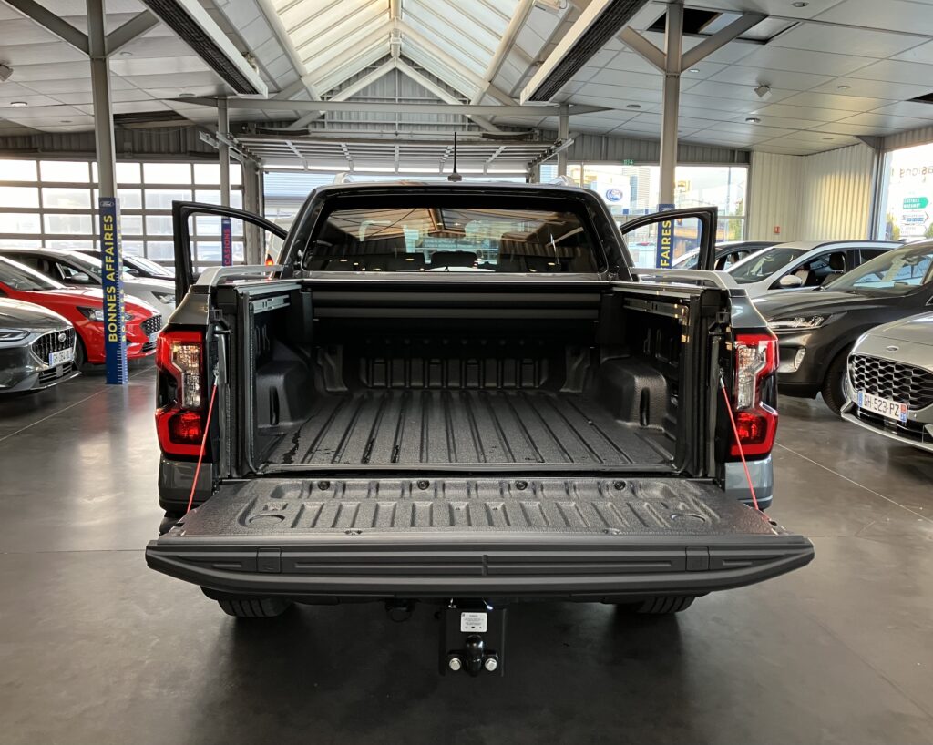 Leasing voiture professionnel FORD RANGER DOUBLE CABINE accessible auto entrepreneur, société sans bilan jeune entreprise avec FIMALOC Toulouse et Occitanie Montpellier Nîmes Perpignan