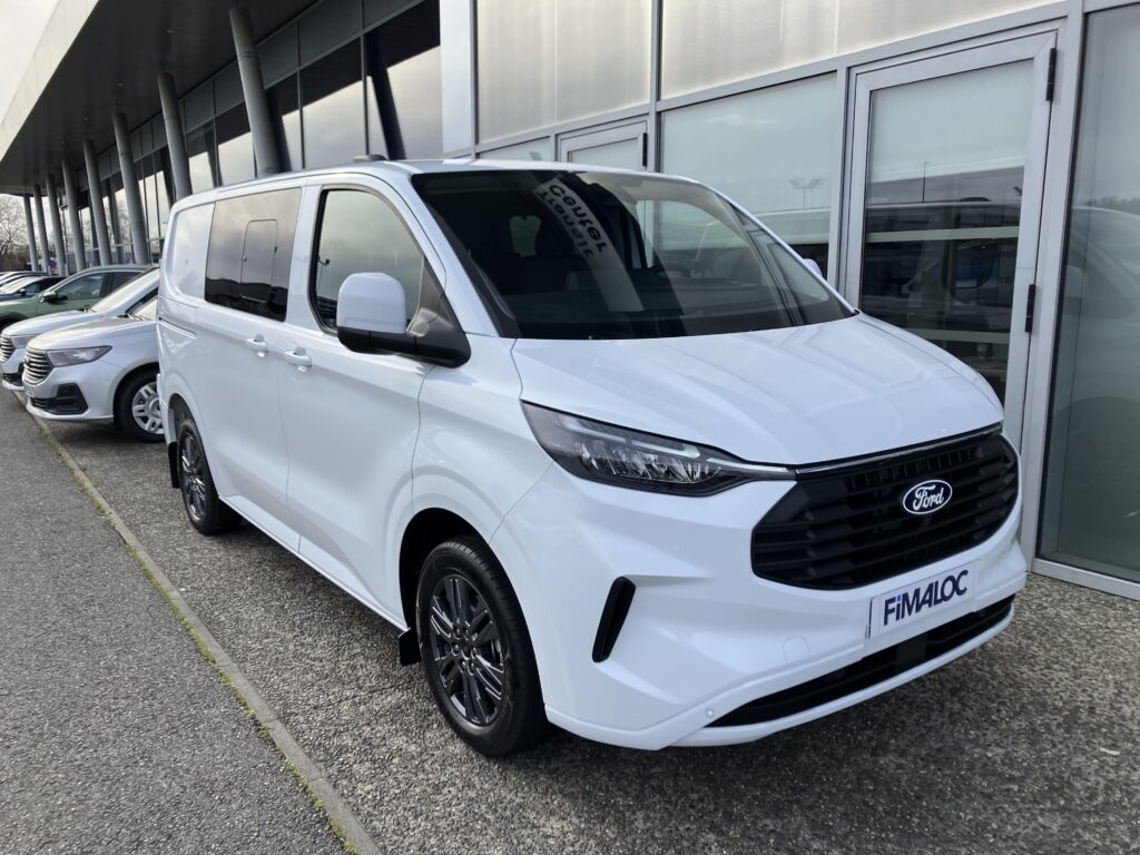 Leasing utilitaire professionnel FORD CUSTOM RENAULT TRAFIC accessible auto entrepreneur, société sans bilan jeune entreprise avec FIMALOC à Toulouse et en Occitanie