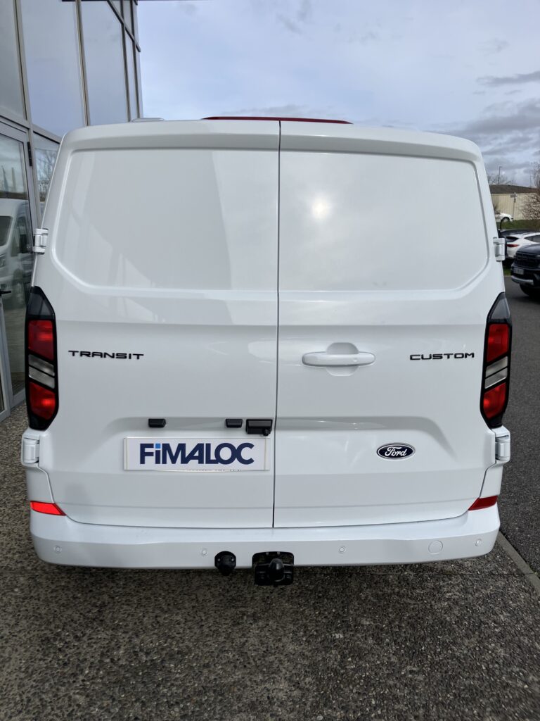 Leasing utilitaire professionnel FORD CUSTOM RENAULT TRAFIC accessible auto entrepreneur, société sans bilan jeune entreprise avec FIMALOC à Toulouse et en Occitanie