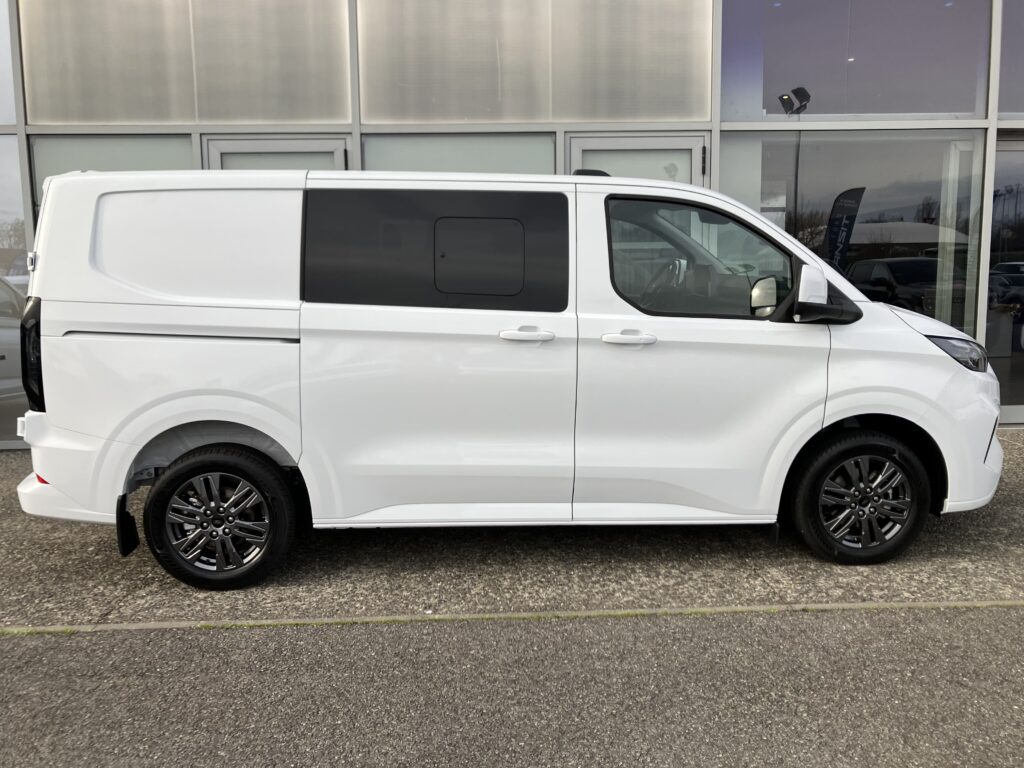Leasing utilitaire professionnel FORD CUSTOM RENAULT TRAFIC accessible auto entrepreneur, société sans bilan jeune entreprise avec FIMALOC à Toulouse et en Occitanie