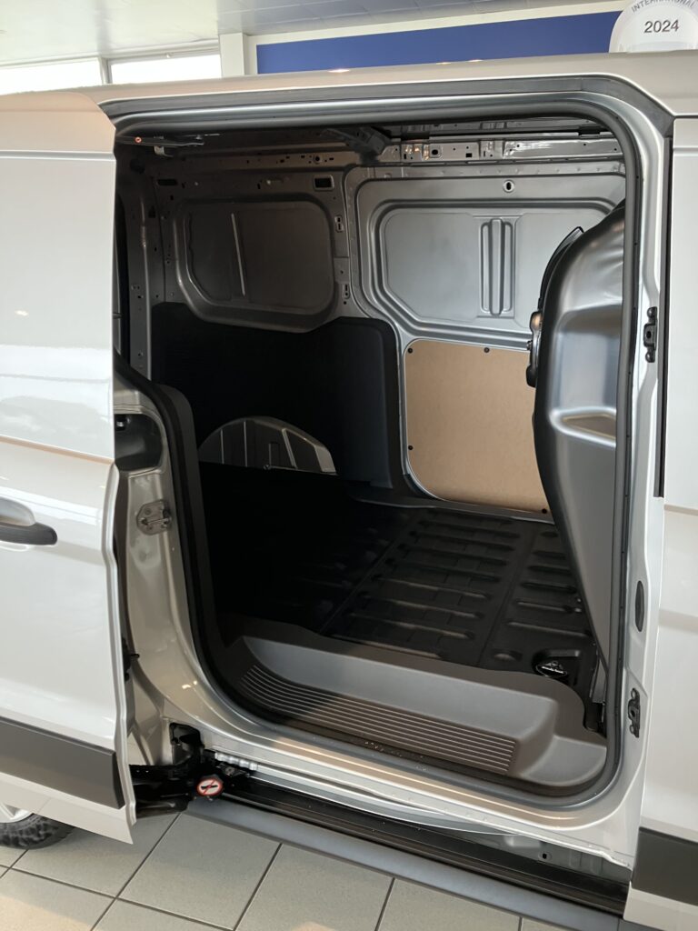 Leasing professionnel véhicule utilitaire FORD TRANSIT, tourisme, société. Accessible autoentrepreneur, société sans bilan jeune entreprise, avec FIMALOC