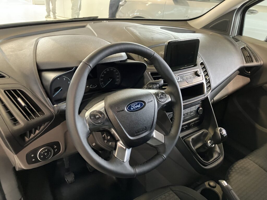 Leasing professionnel véhicule utilitaire FORD TRANSIT, tourisme, société. Accessible autoentrepreneur, société sans bilan jeune entreprise, avec FIMALOC