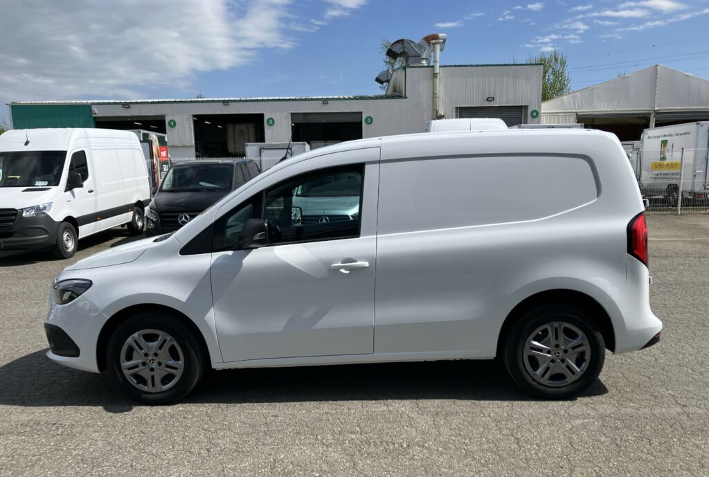 Leasing professionnel véhicule utilitaire, tourisme, société. Accessible autoentrepreneur, société sans bilan jeune entreprise, avec FIMALOC