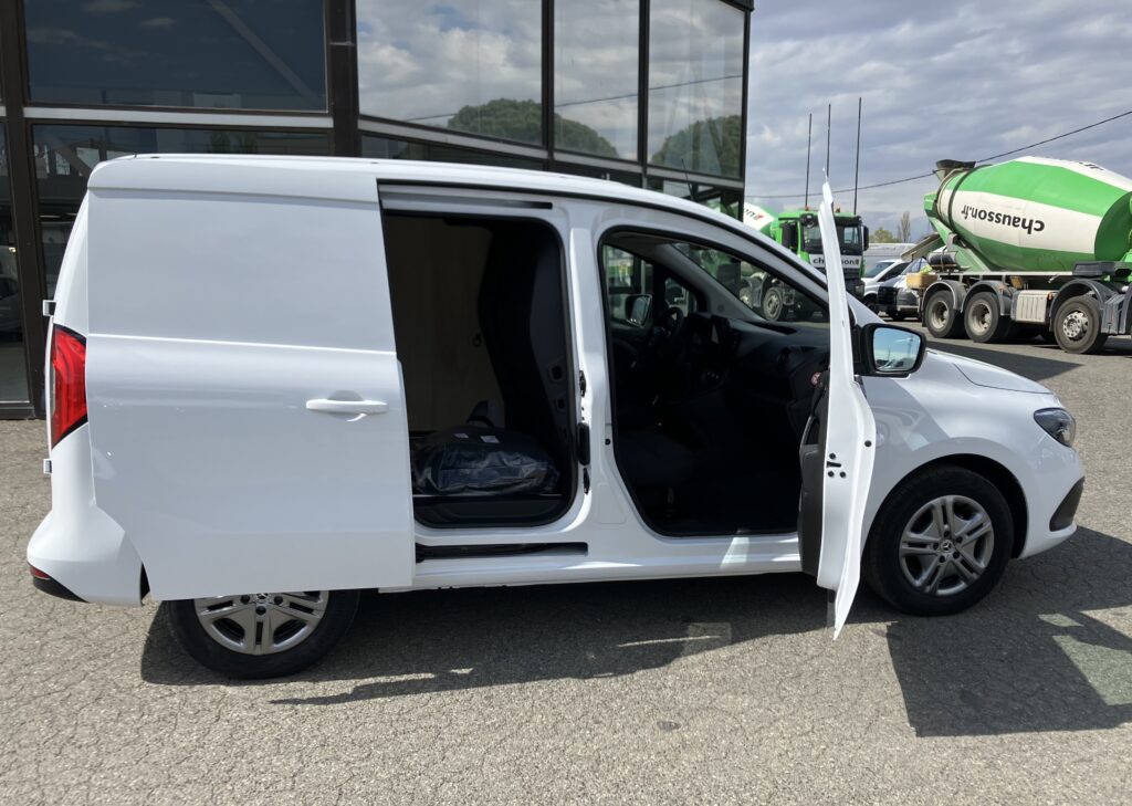 Leasing professionnel véhicule utilitaire, tourisme, société. Accessible autoentrepreneur, société sans bilan jeune entreprise, avec FIMALOC