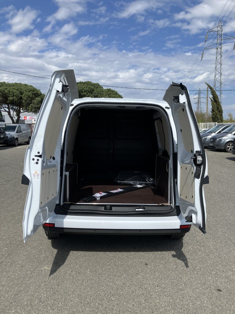 Leasing professionnel véhicule utilitaire, tourisme, société. Accessible autoentrepreneur, société sans bilan jeune entreprise, avec FIMALOC